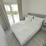 Rio 아파트 트로기르